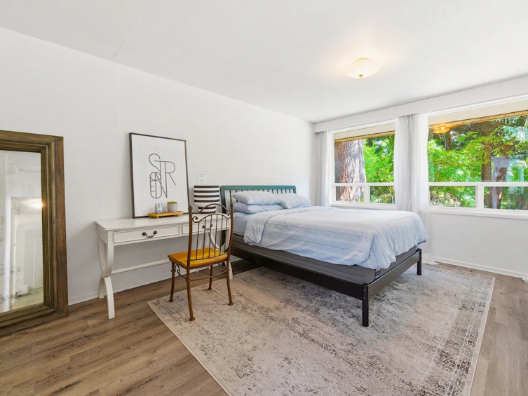 1463 Avonlynn Crescent, North Vancouver, BC, V7J 2V2 - 11