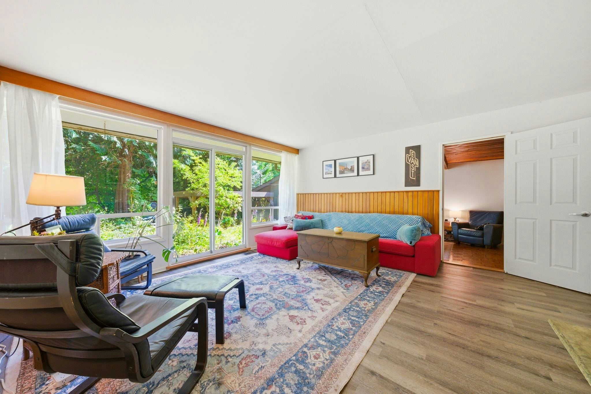 1463 Avonlynn Crescent, North Vancouver, BC, V7J 2V2 - 4