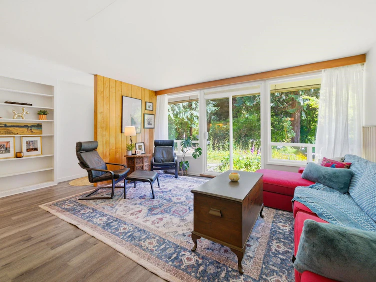1463 Avonlynn Crescent, North Vancouver, BC, V7J 2V2 - 3