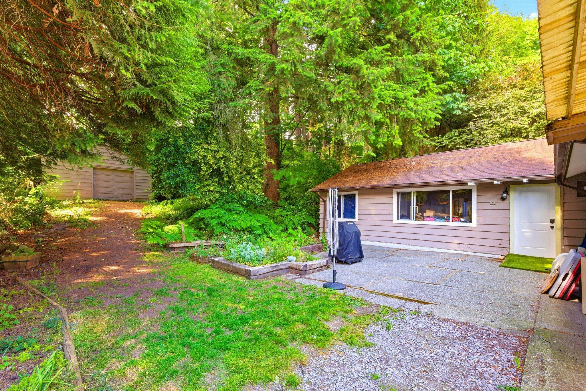 1463 Avonlynn Crescent, North Vancouver, BC, V7J 2V2 - 14