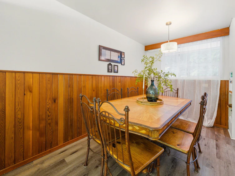 1463 Avonlynn Crescent, North Vancouver, BC, V7J 2V2 - 9