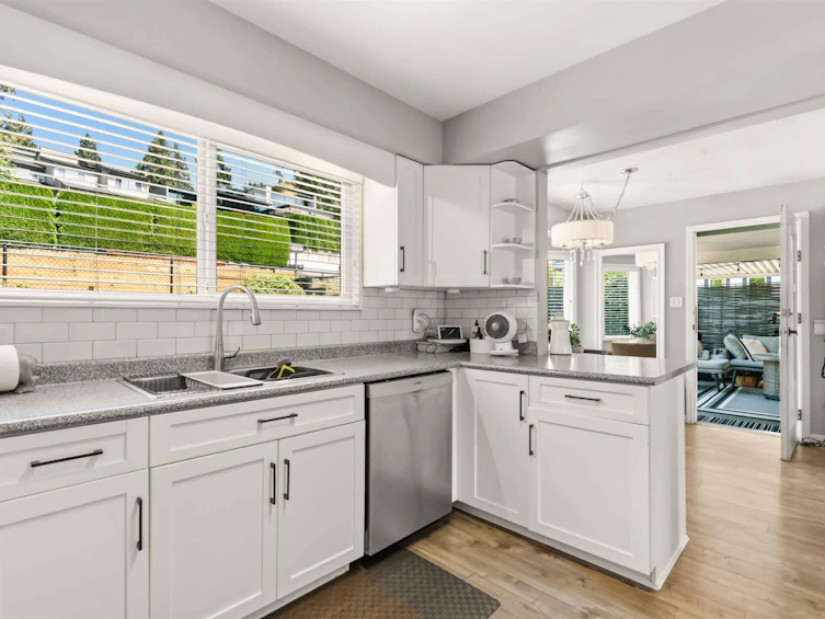 1237 Ioco Road, Port Moody, BC, V3H 2W9 - 10