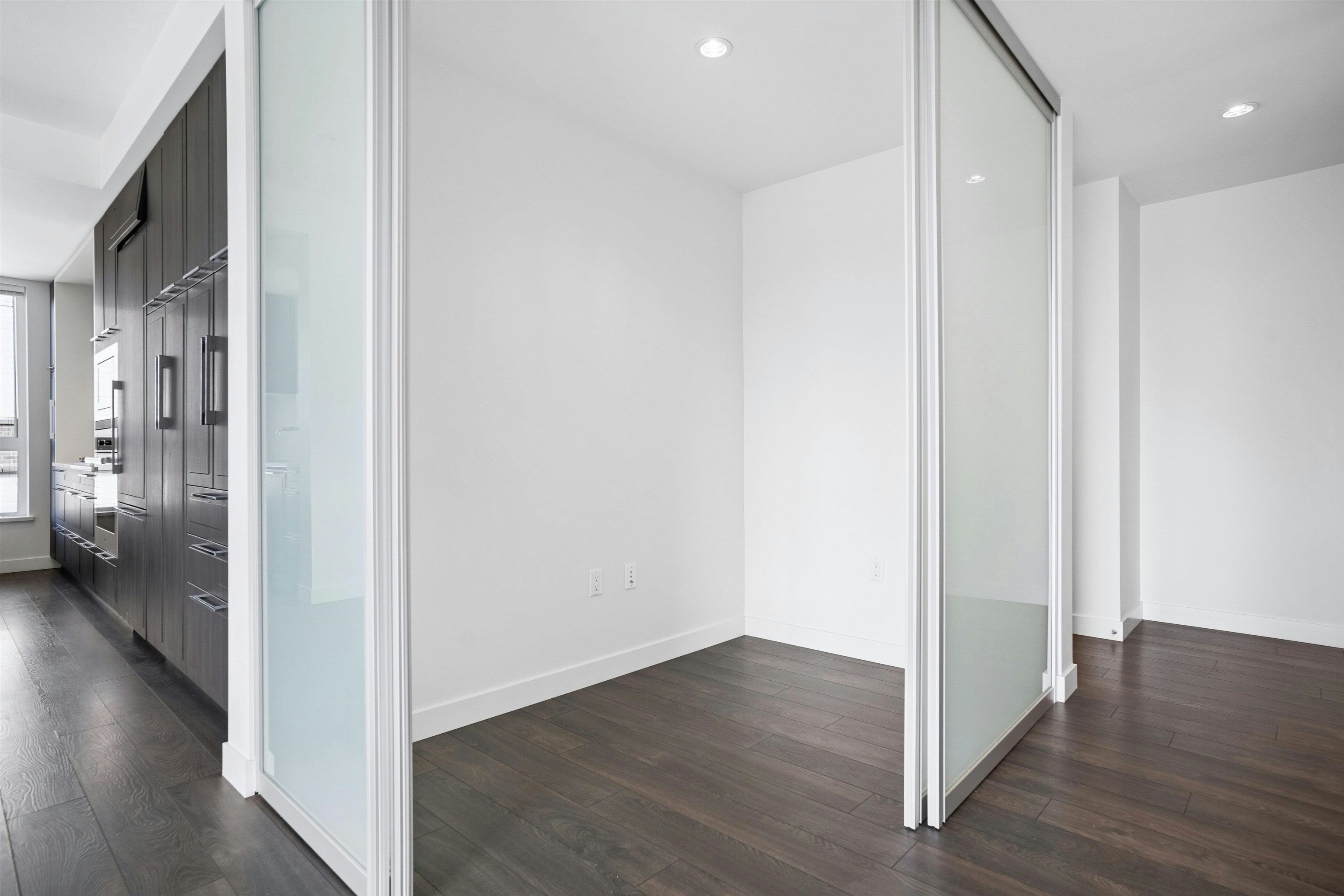 608-6677 Cambie Street, Vancouver, BC, V6P 0E6 - 21