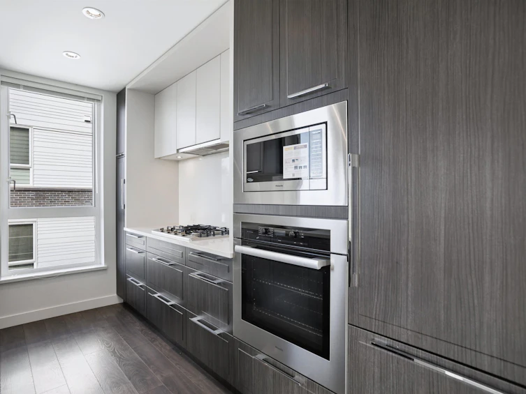 608-6677 Cambie Street, Vancouver, BC, V6P 0E6 - 10