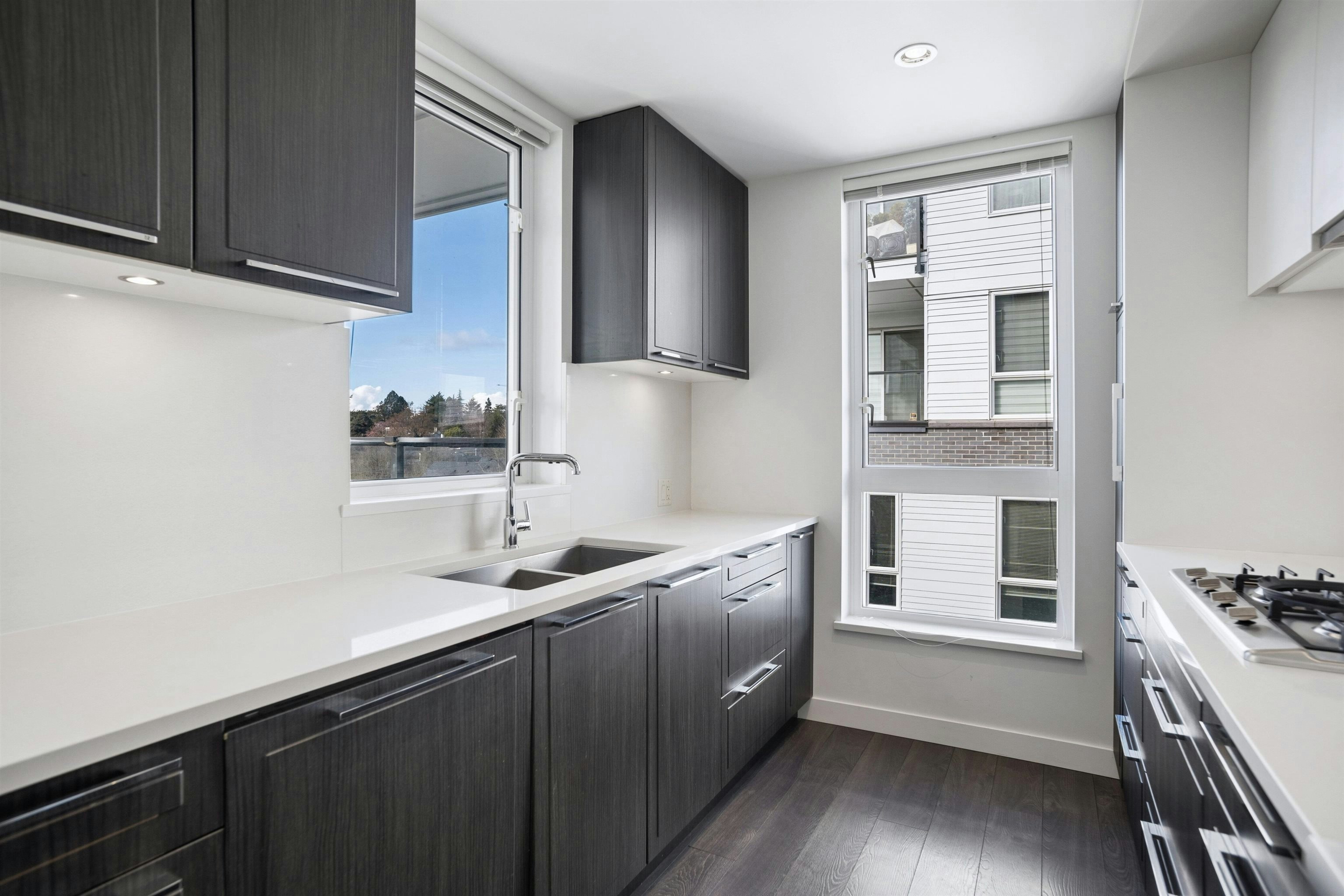 608-6677 Cambie Street, Vancouver, BC, V6P 0E6 - 11
