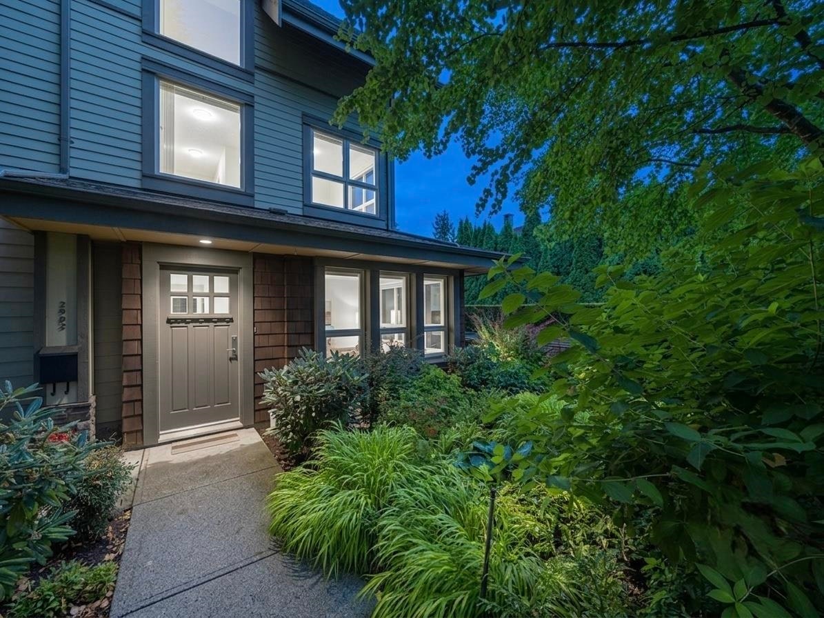 2982 Chesterfield Avenue, North Vancouver, BC, V7N 3M6