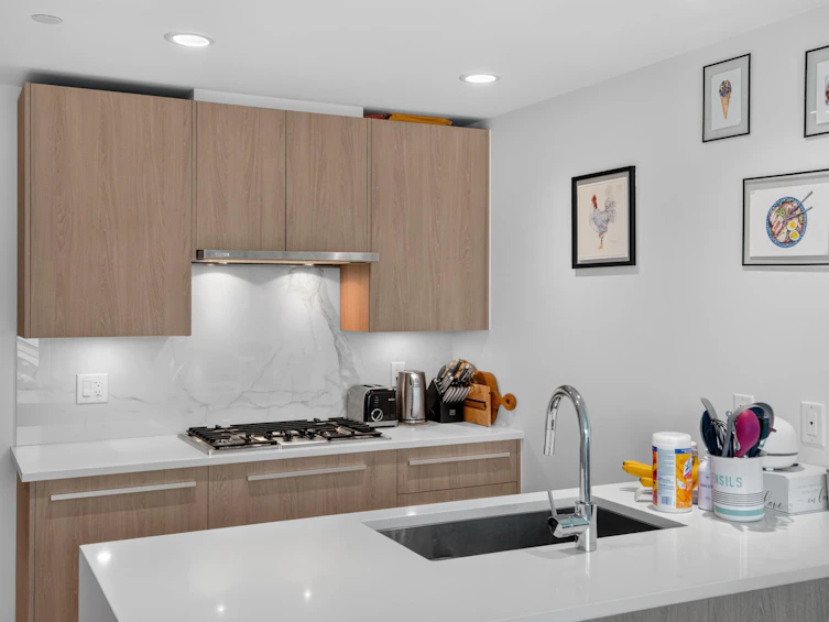 902-1210 E 27th Street, North Vancouver, BC, V7J 0C5 - 6