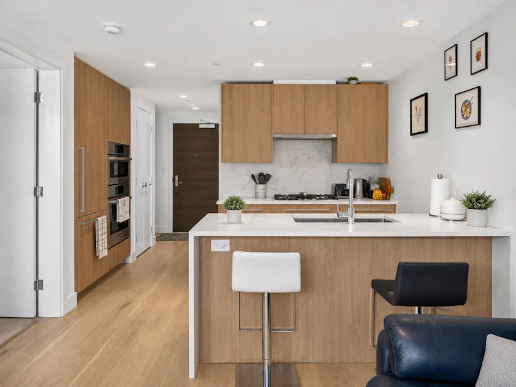 902-1210 E 27th Street, North Vancouver, BC, V7J 0C5 - 5