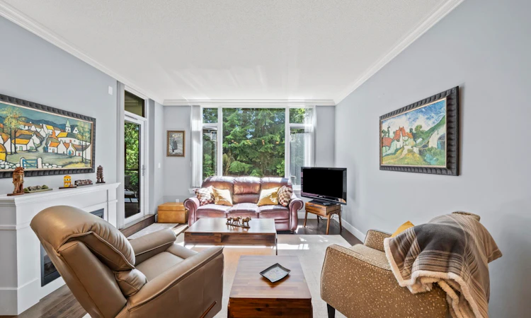 405-2950 Panorama Drive