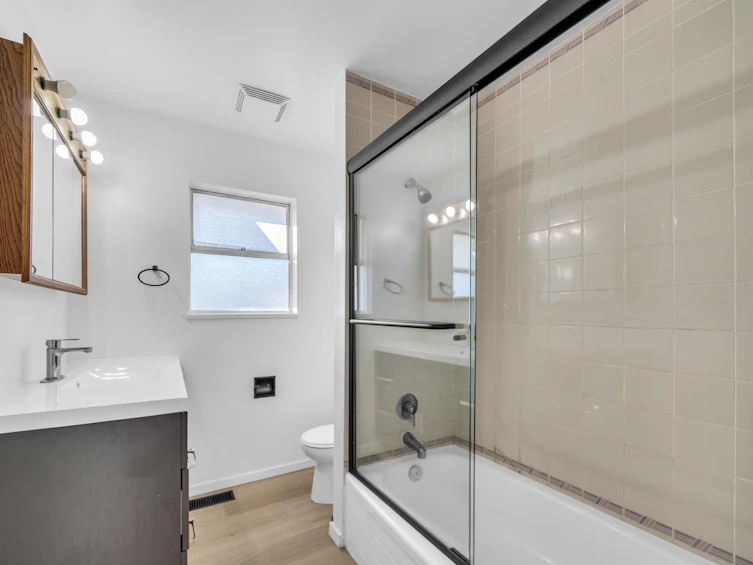 1640 Spray Avenue, Coquitlam, BC, V3J 5Y6 - 11