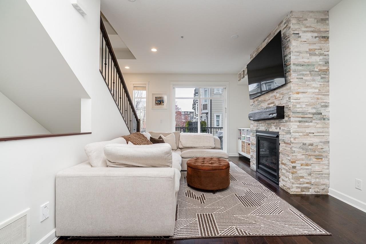 44-8068 207 Street, Langley, BC, V2Y 0M9