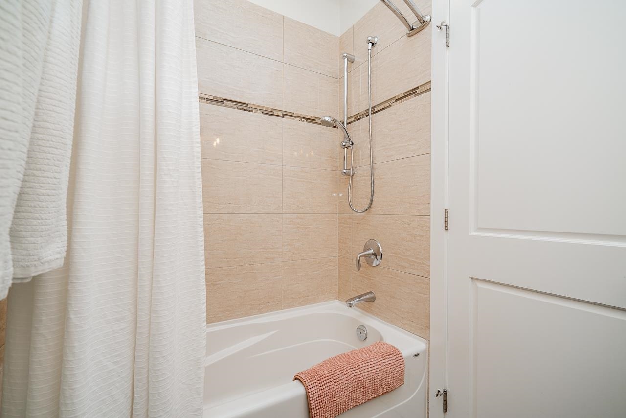 44-8068 207 Street, Langley, BC, V2Y 0M9 - 23
