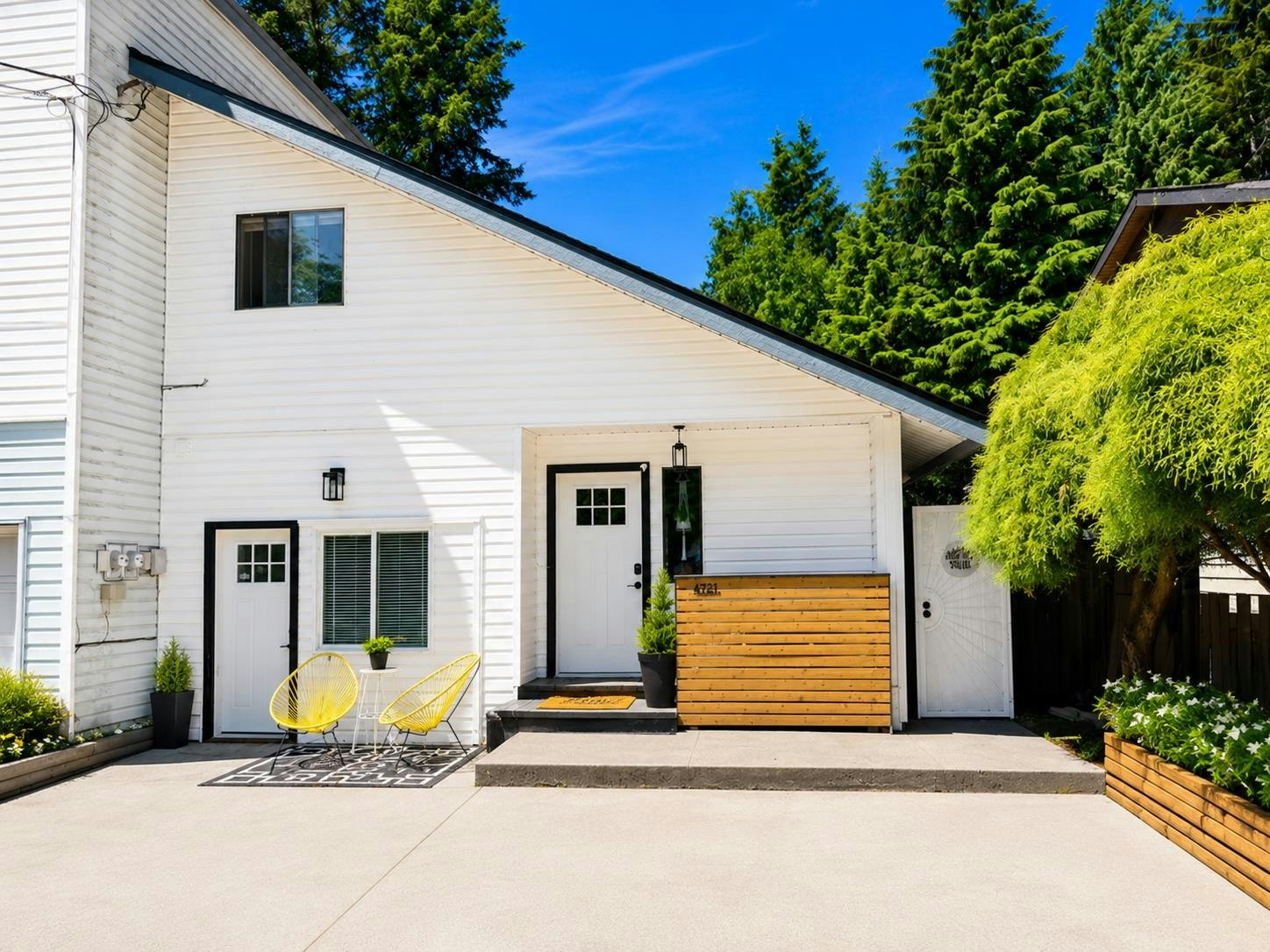 41741 Dogwood Place, Squamish, BC, V8B 1G5