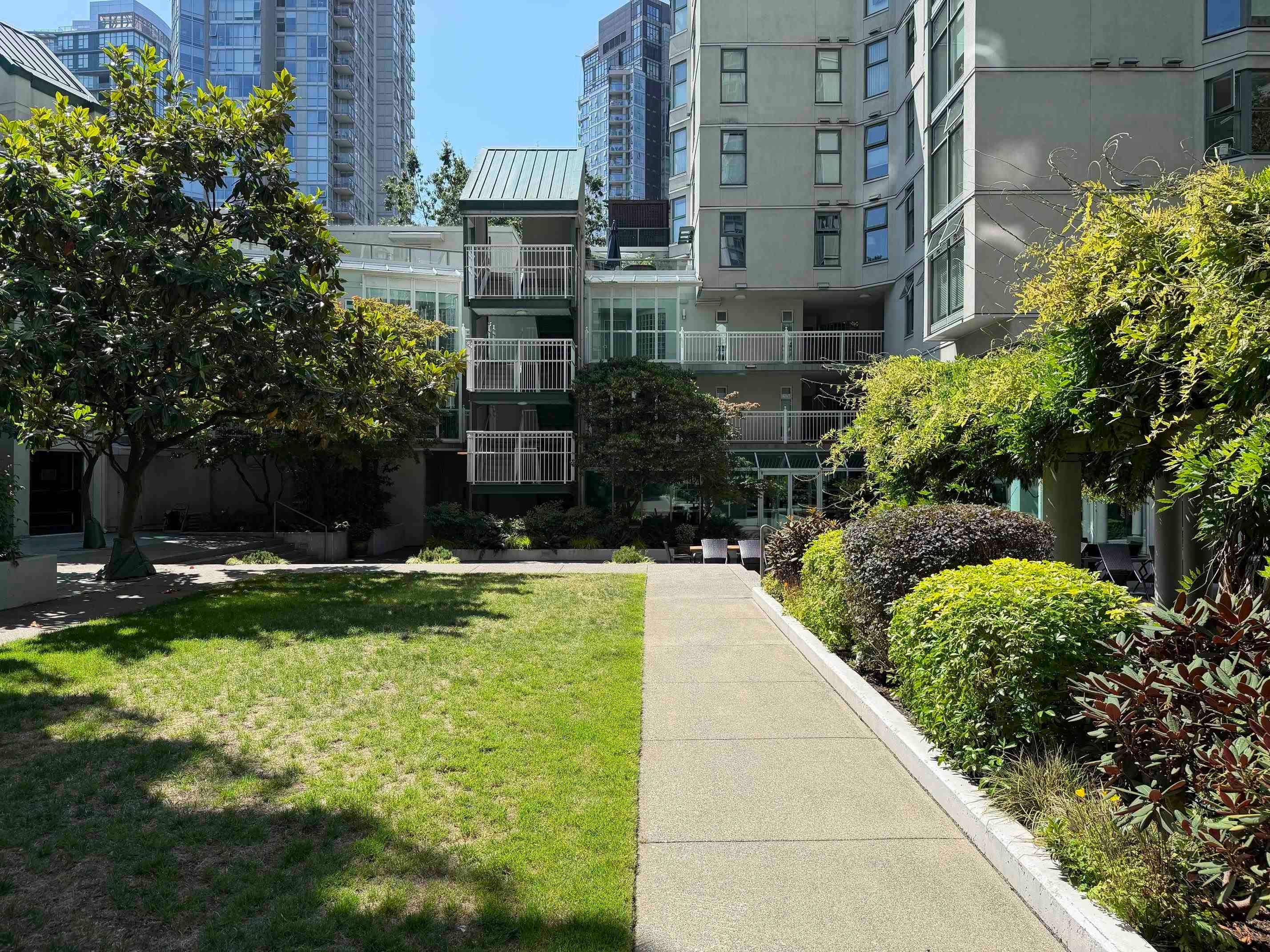 B901-1331 Homer Street, Vancouver, BC, V6B 5M5 - 19