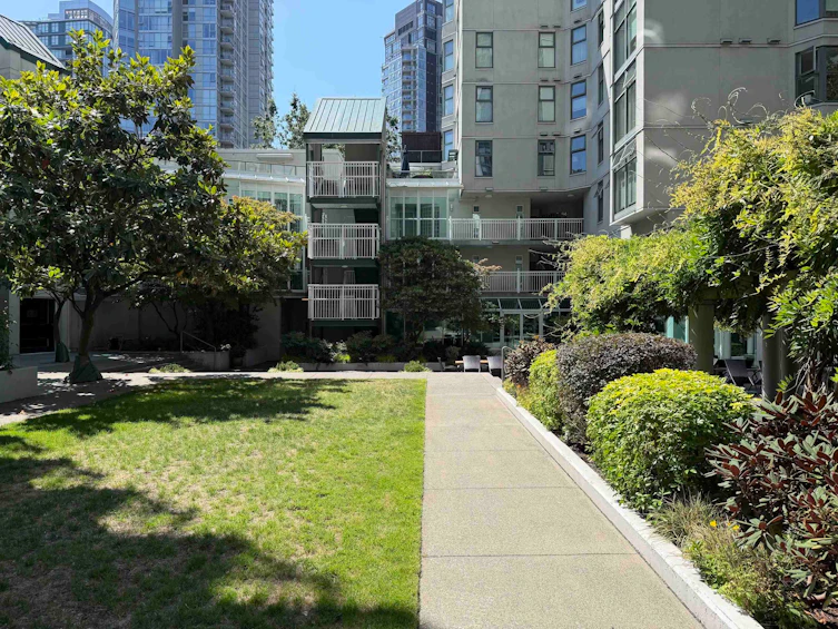 B901-1331 Homer Street, Vancouver, BC, V6B 5M5 - 19