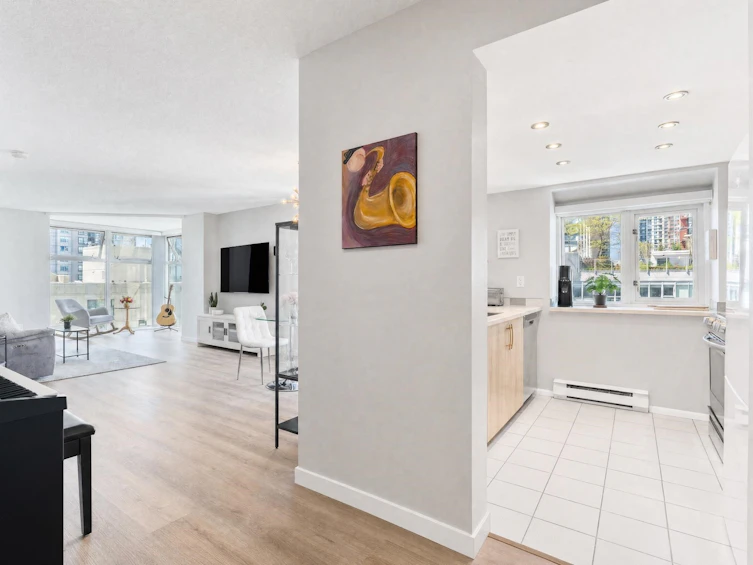 B901-1331 Homer Street, Vancouver, BC, V6B 5M5 - 10