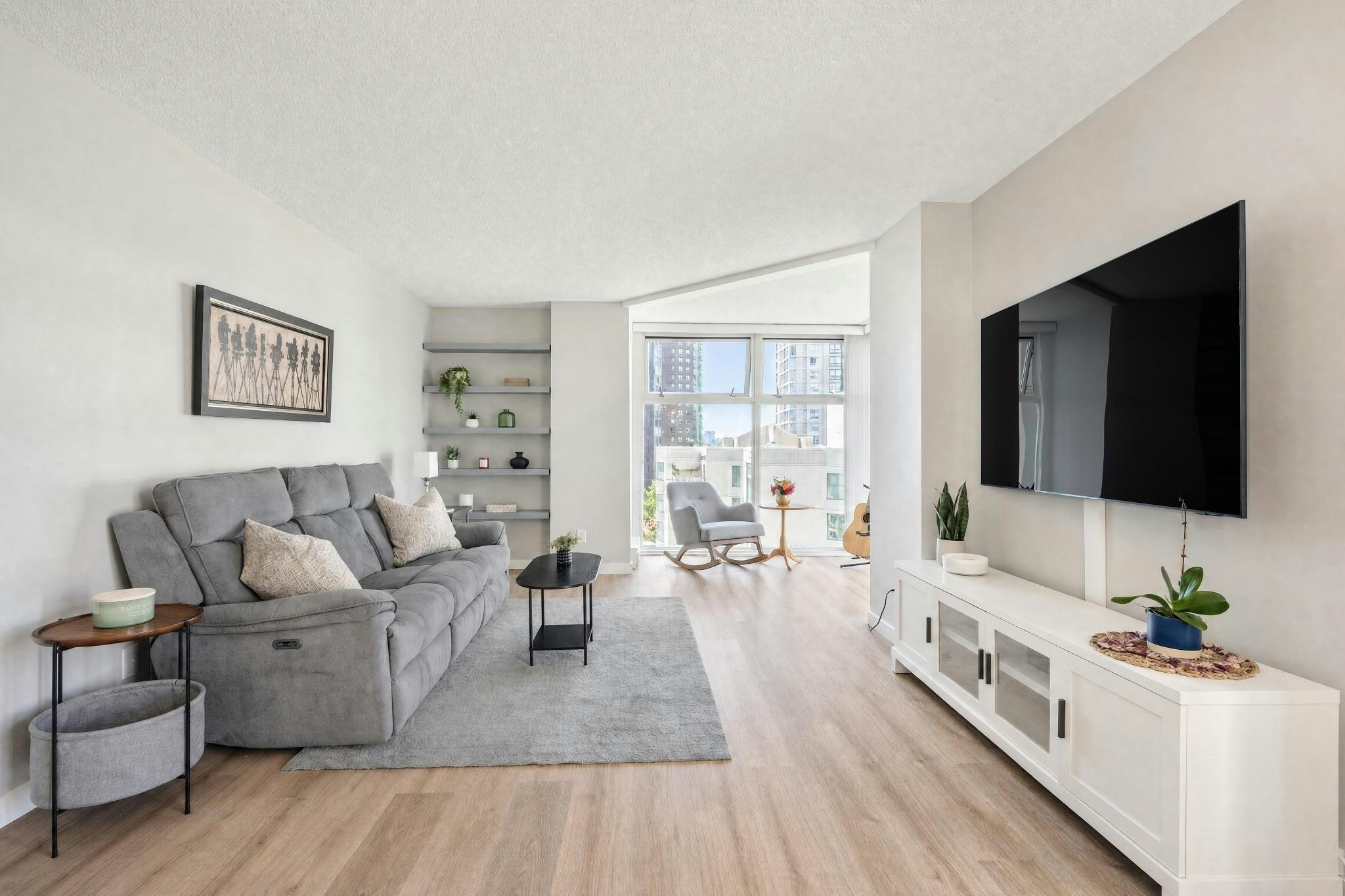 B901-1331 Homer Street - 4