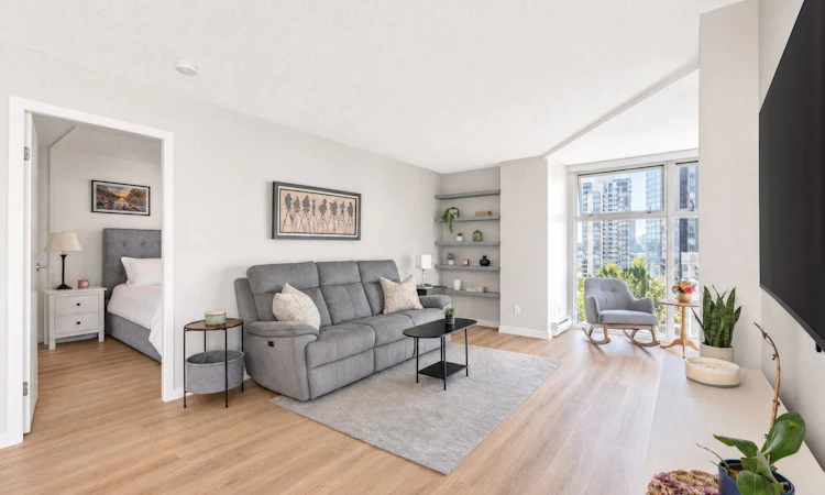 B901-1331 Homer Street