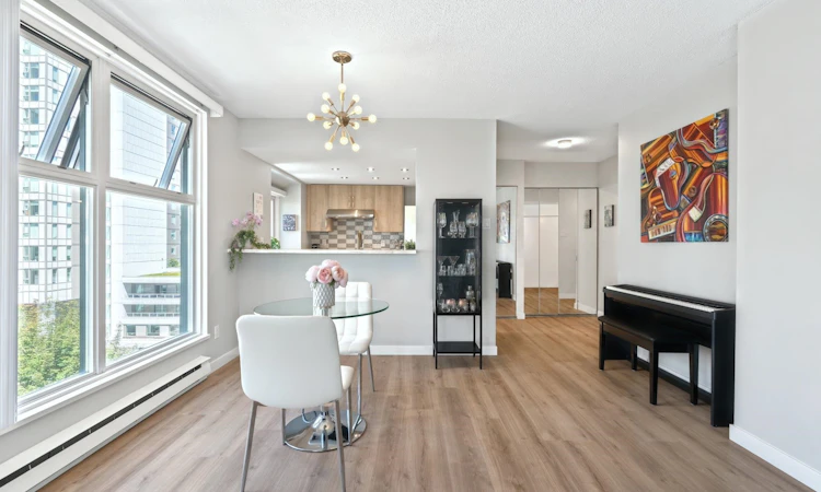 B901-1331 Homer Street