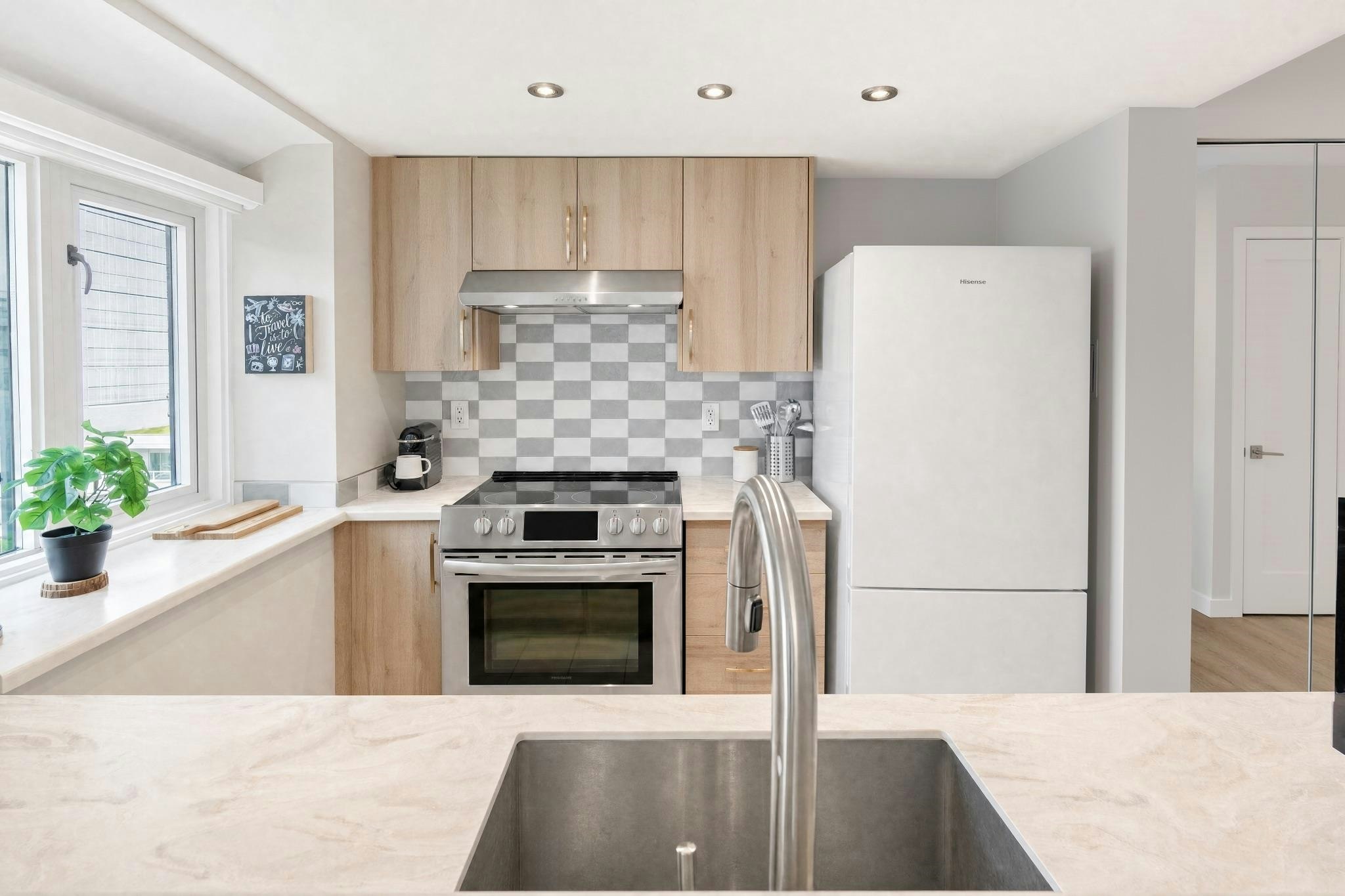 B901-1331 Homer Street, Vancouver, BC, V6B 5M5 - 12