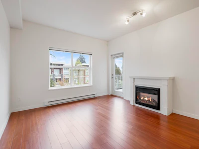 403-2488 Kelly Avenue - 3