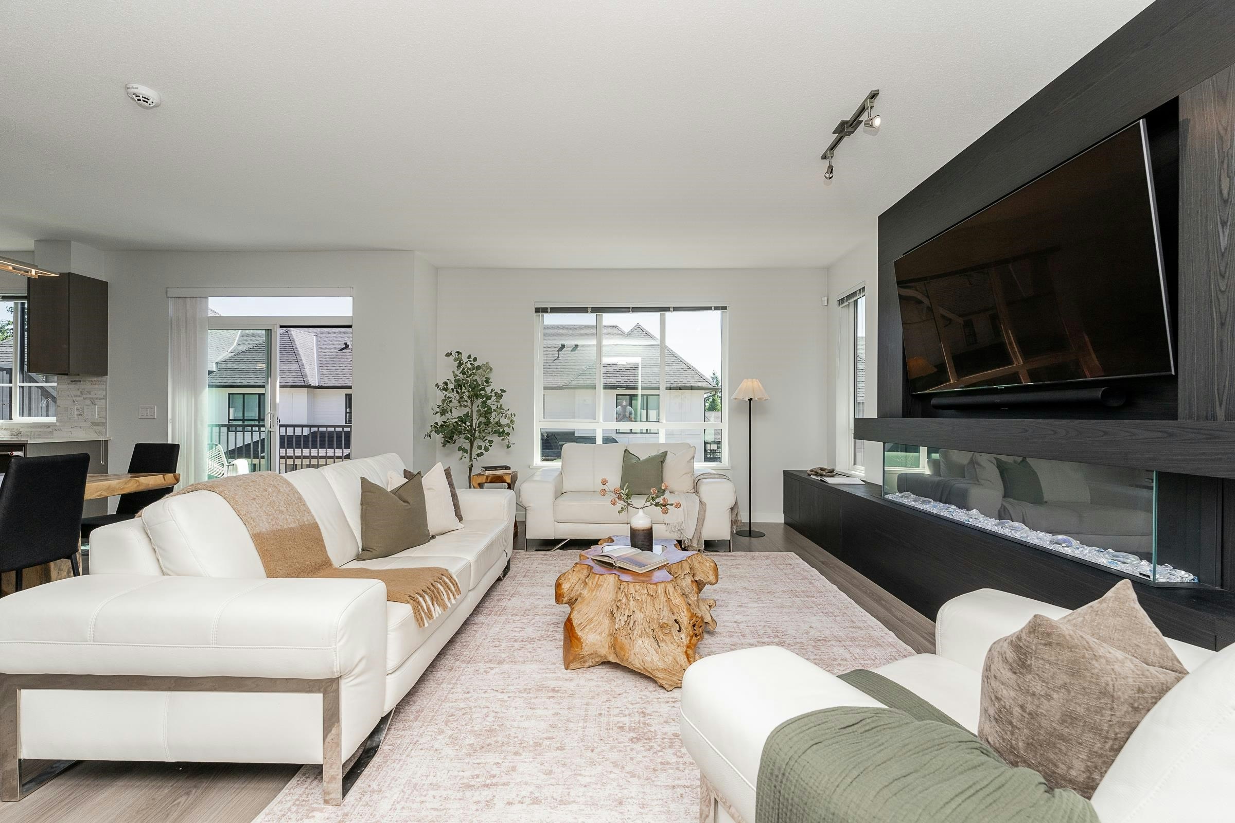 108-3500 Burke Village Promenade, Coquitlam, BC, V3E 0N2