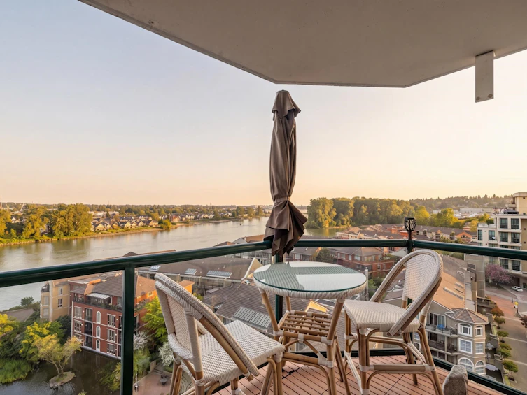 1208-10 Laguna Court, New Westminster, BC, V3M 6W3 - 2