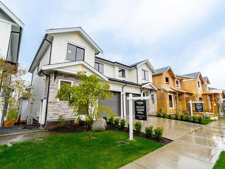 102-16612 18a Avenue, Surrey, BC, V3Z 9X5 - 2