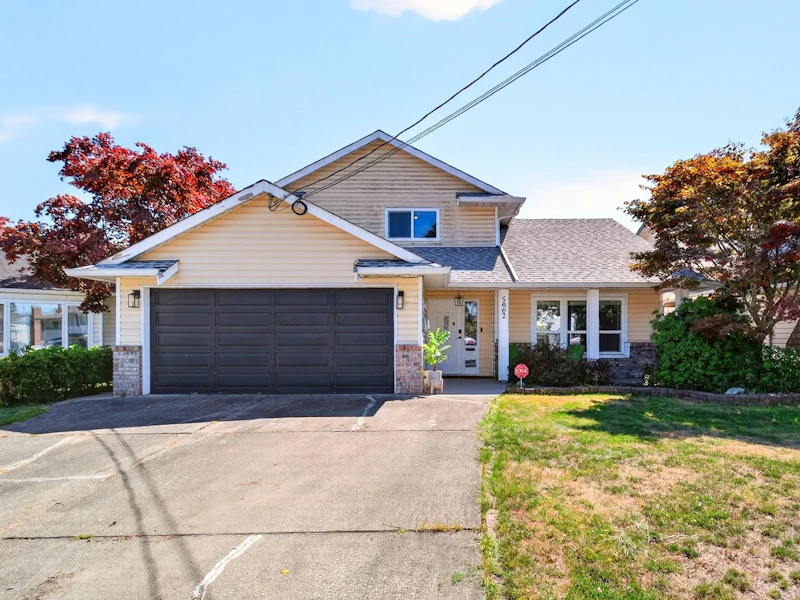 5962 49a Avenue, Delta BC V4K 4L9