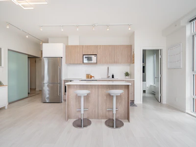 601-691 North Road - 4