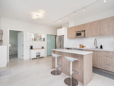 601-691 North Road - 5