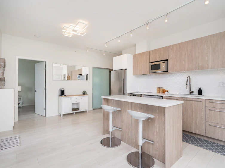 601-691 North Road, Burnaby, BC, V3J 0H9 - 5