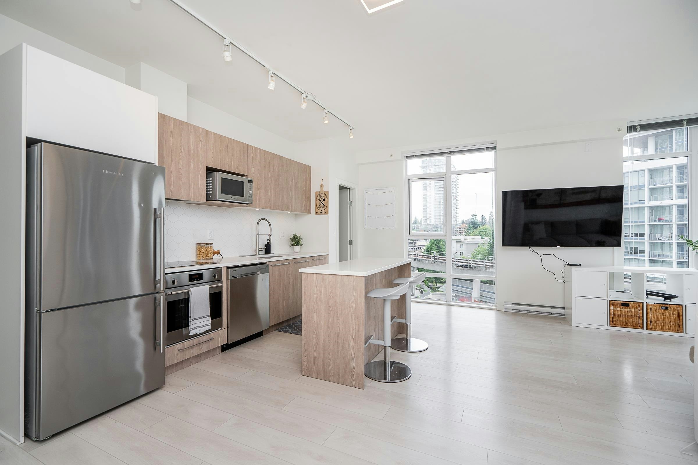 601-691 North Road - 3