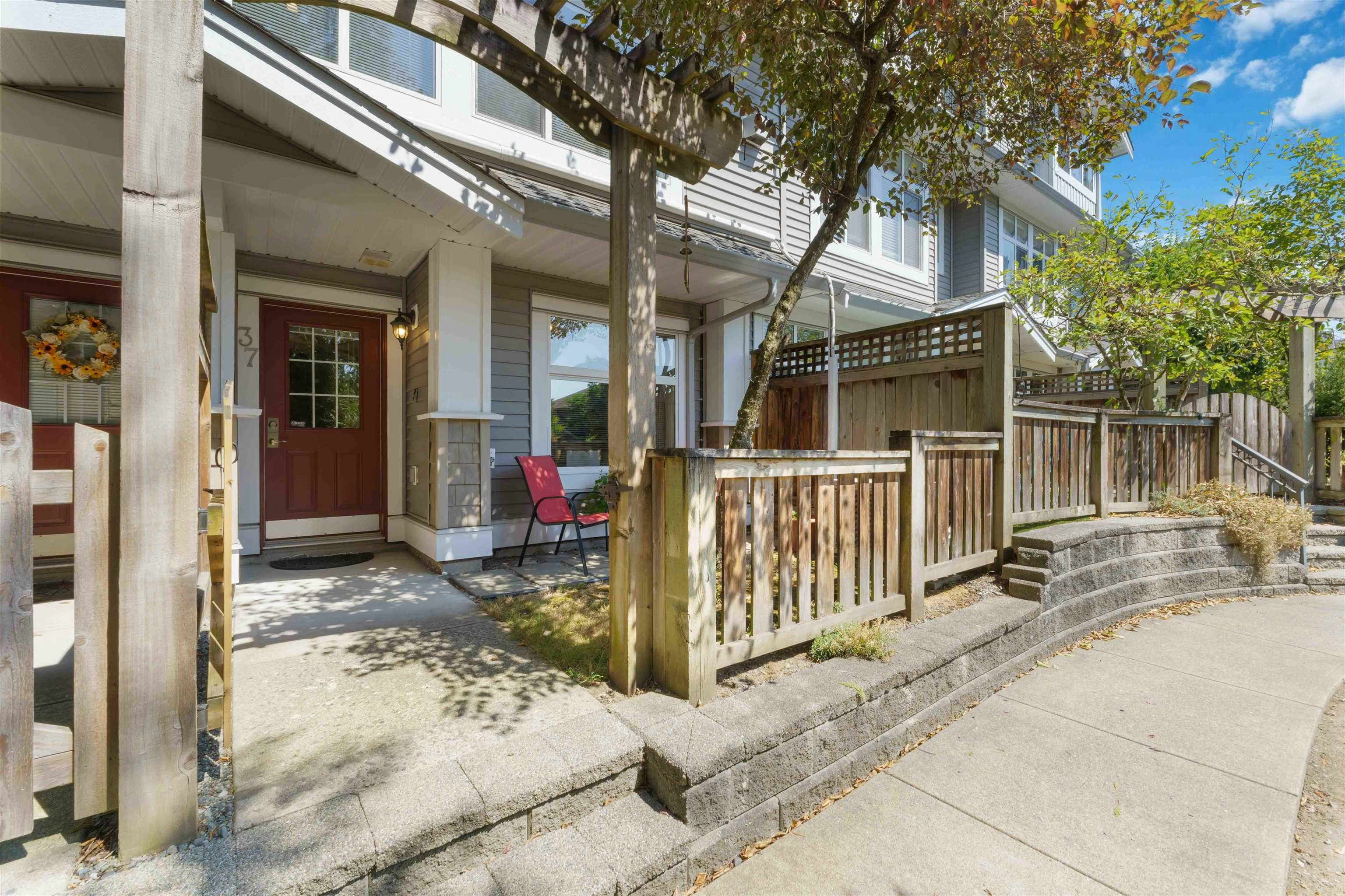 37-20449 66 Avenue - 2