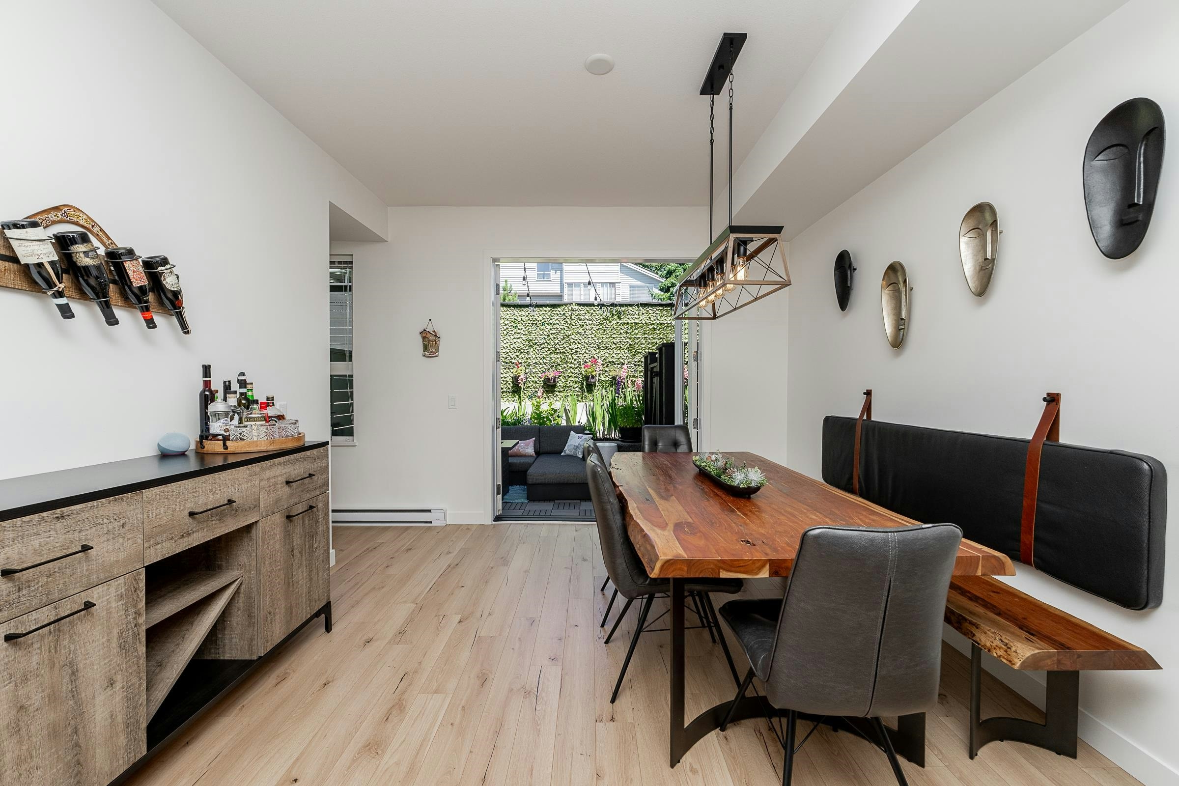 8-1228 Hudson Street - 3
