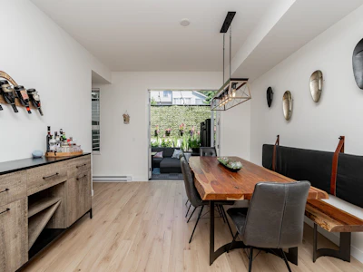 8-1228 Hudson Street - 3
