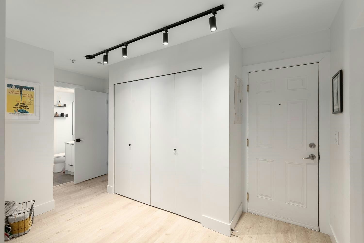 203-2272 Dundas Street, Vancouver, BC, V5L 1J8 - 10