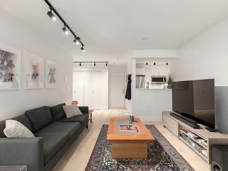 203-2272 Dundas Street, Vancouver, BC, V5L 1J8 - 4