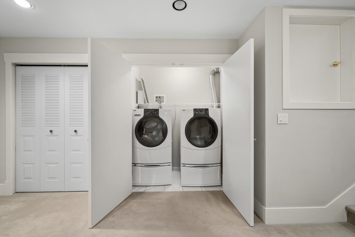 3998 W 32nd Avenue, Vancouver, BC, V6S 1Z3 - 32