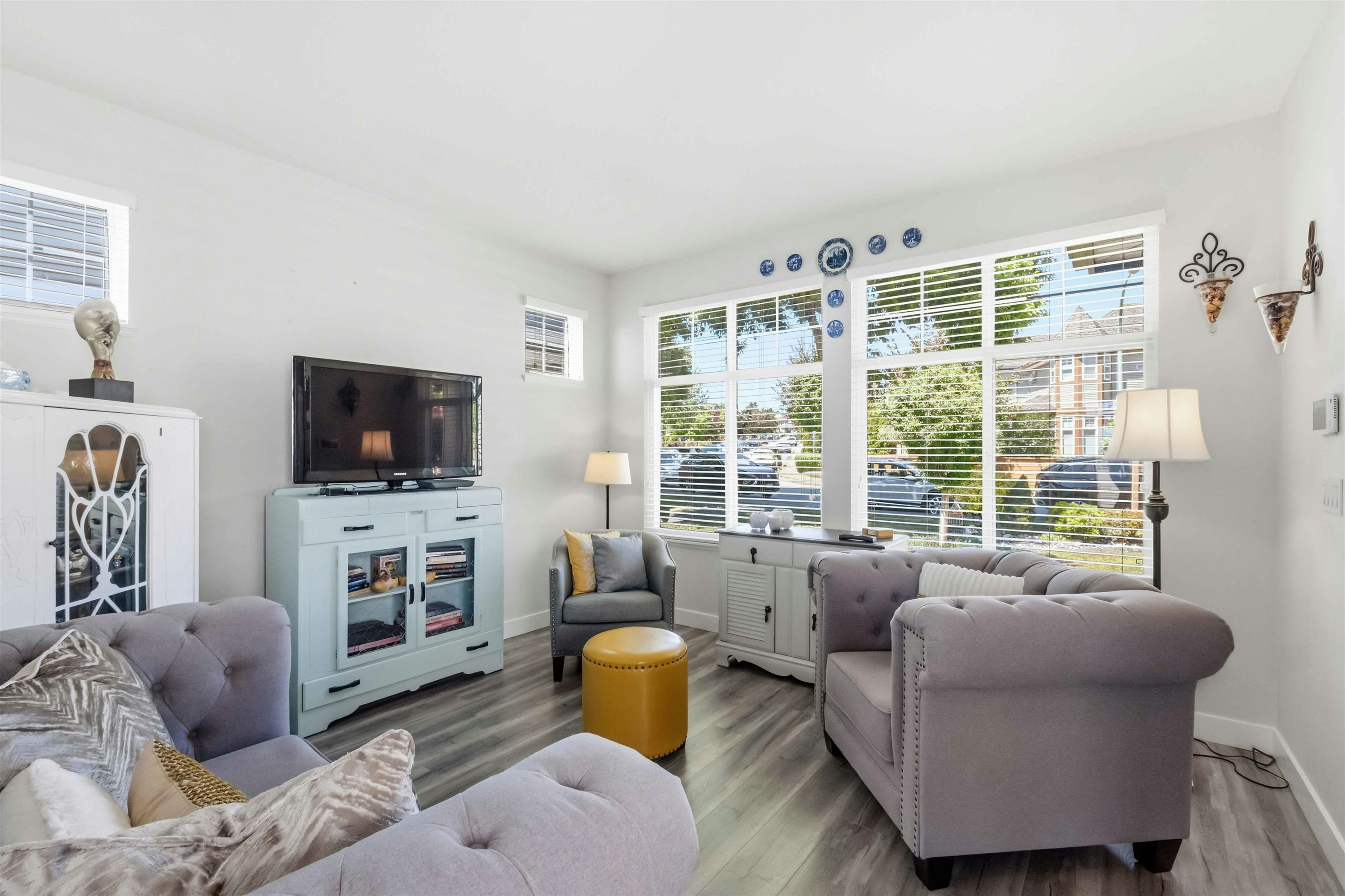 5666 149a Street, Surrey, BC, V3S 8X1