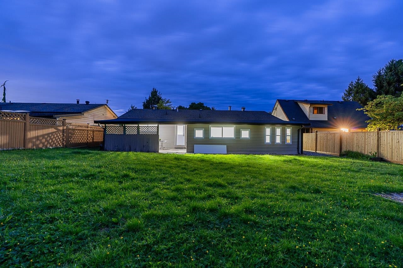 27036 28 Avenue, Langley, BC, V4W 3E5 - 30