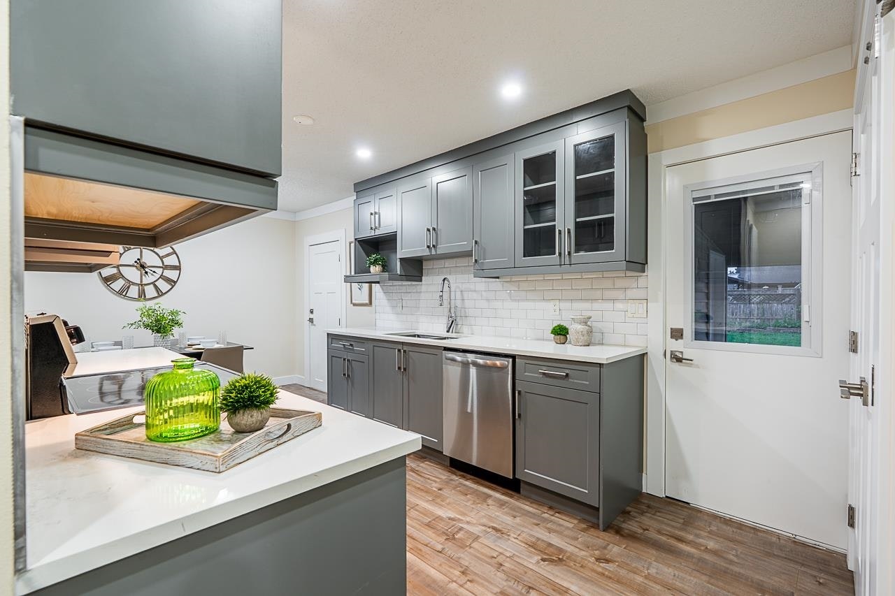 27036 28 Avenue, Langley, BC, V4W 3E5 - 10