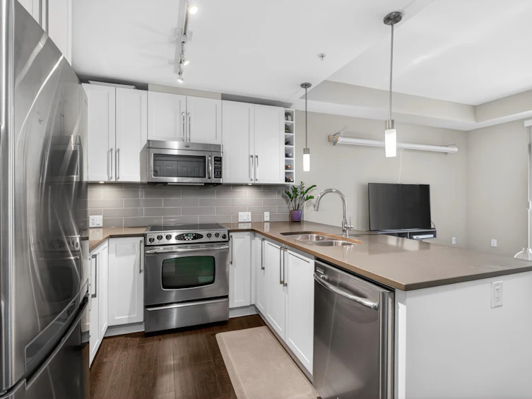 312-14358 60 Avenue, Surrey, BC, V3X 0G3 - 12