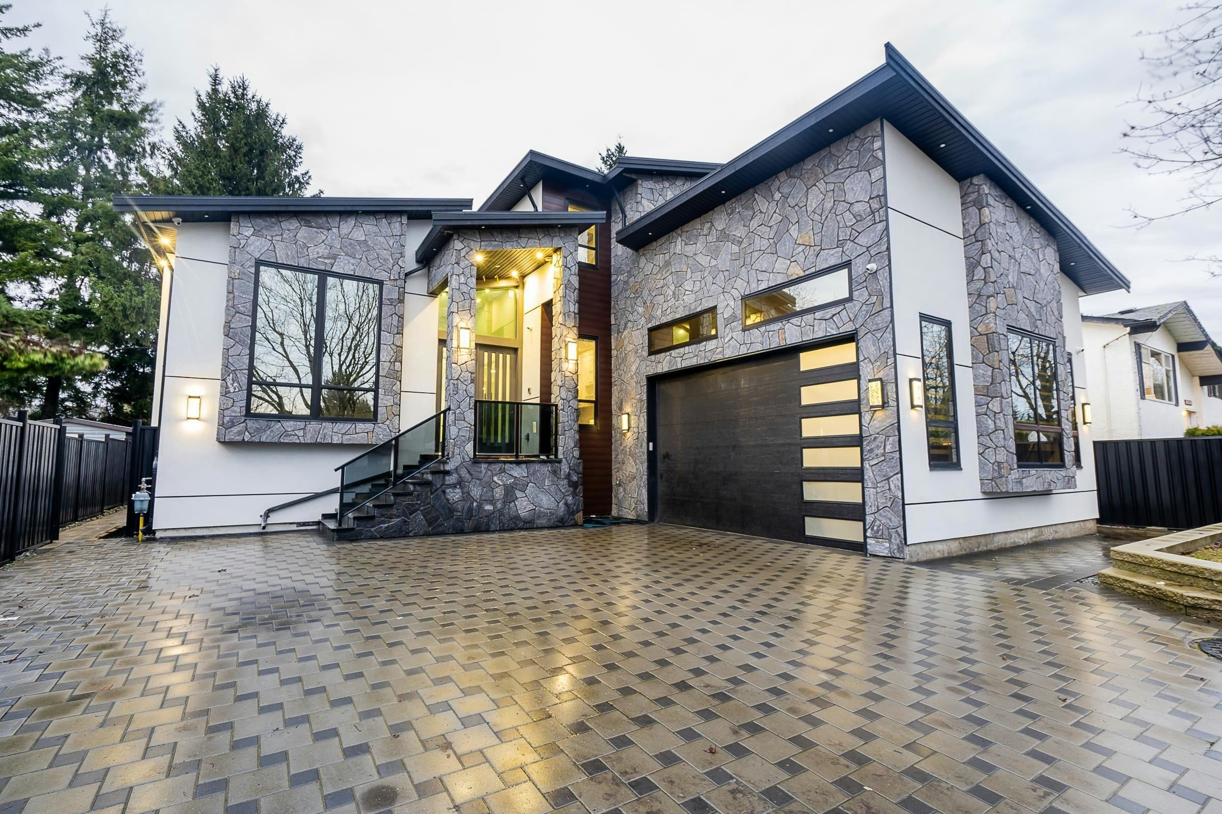 18339 63 Avenue, Surrey, BC, V3S 8B1