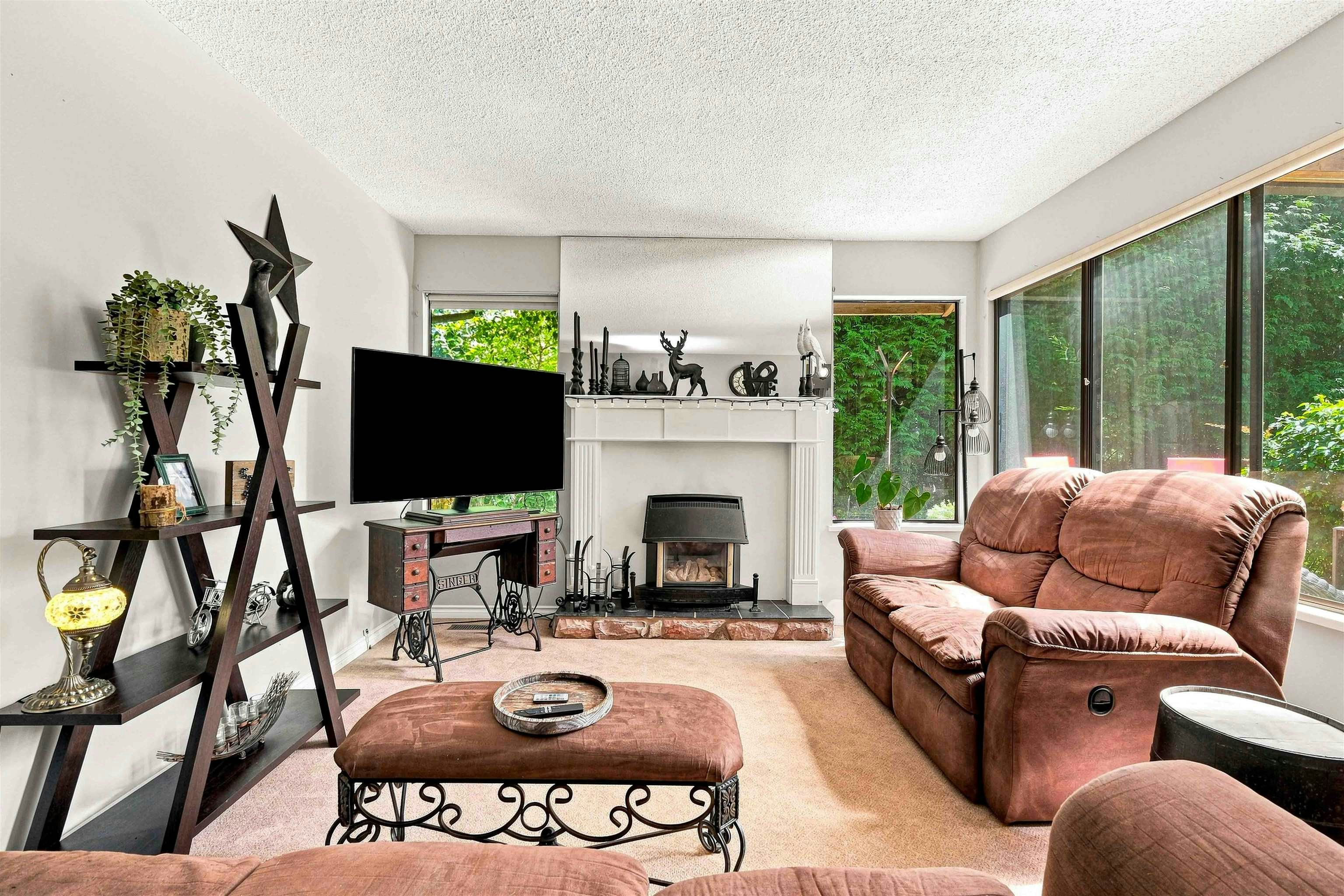 4698 Garden Grove Drive, Burnaby, BC, V5G 3V3 - 6