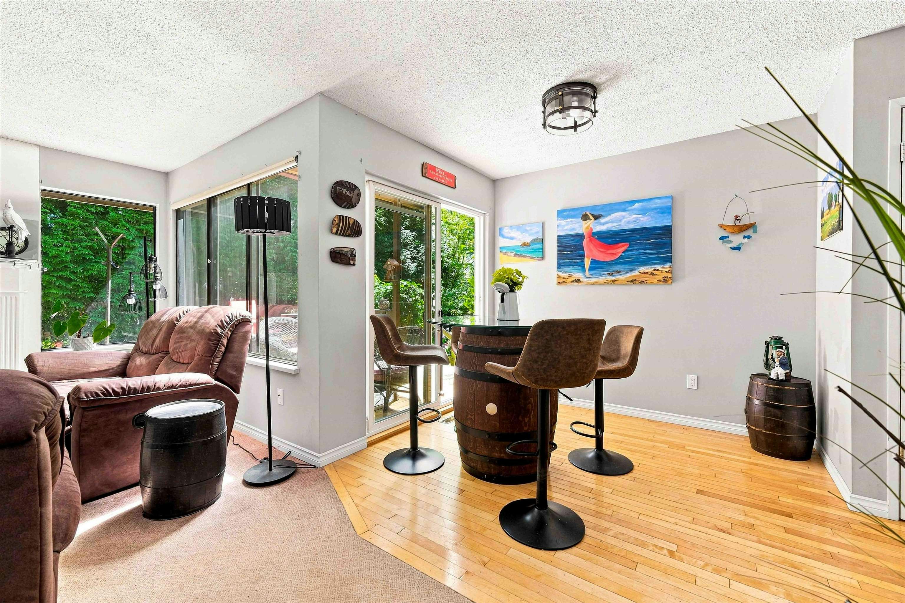 4698 Garden Grove Drive, Burnaby, BC, V5G 3V3 - 9