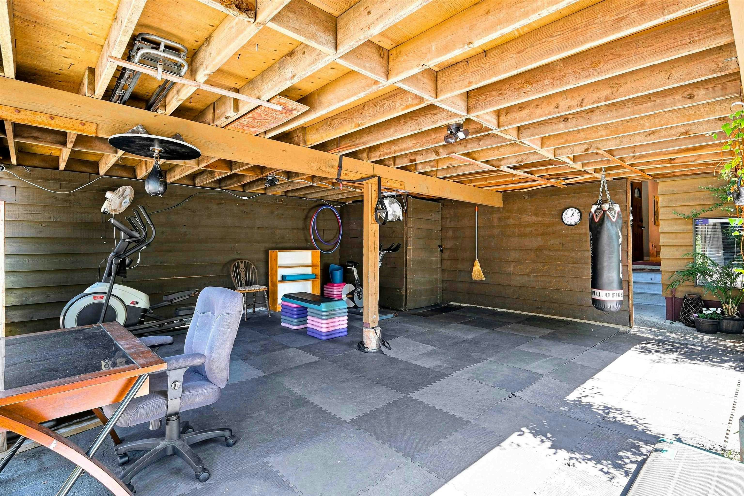 4698 Garden Grove Drive, Burnaby, BC, V5G 3V3 - 35