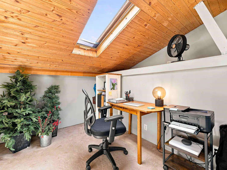 4698 Garden Grove Drive, Burnaby, BC, V5G 3V3 - 27