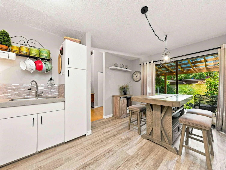 4698 Garden Grove Drive, Burnaby, BC, V5G 3V3 - 18