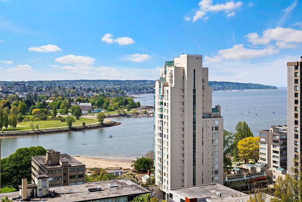 203-1250 Burnaby Street, Vancouver, BC, V6E 1P5 - 2